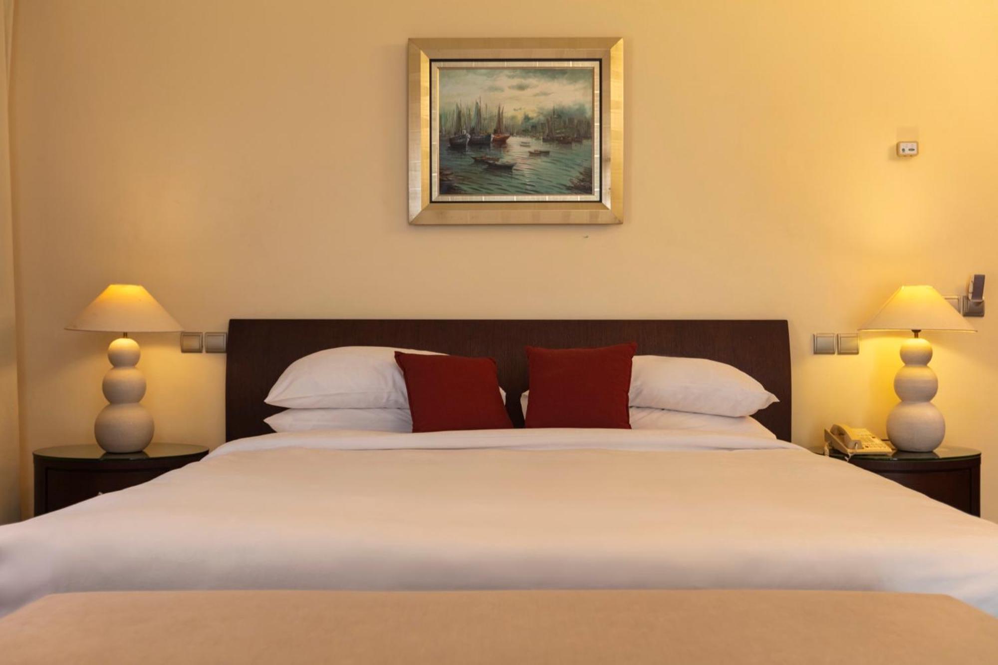 The Executive Weekend photo 3