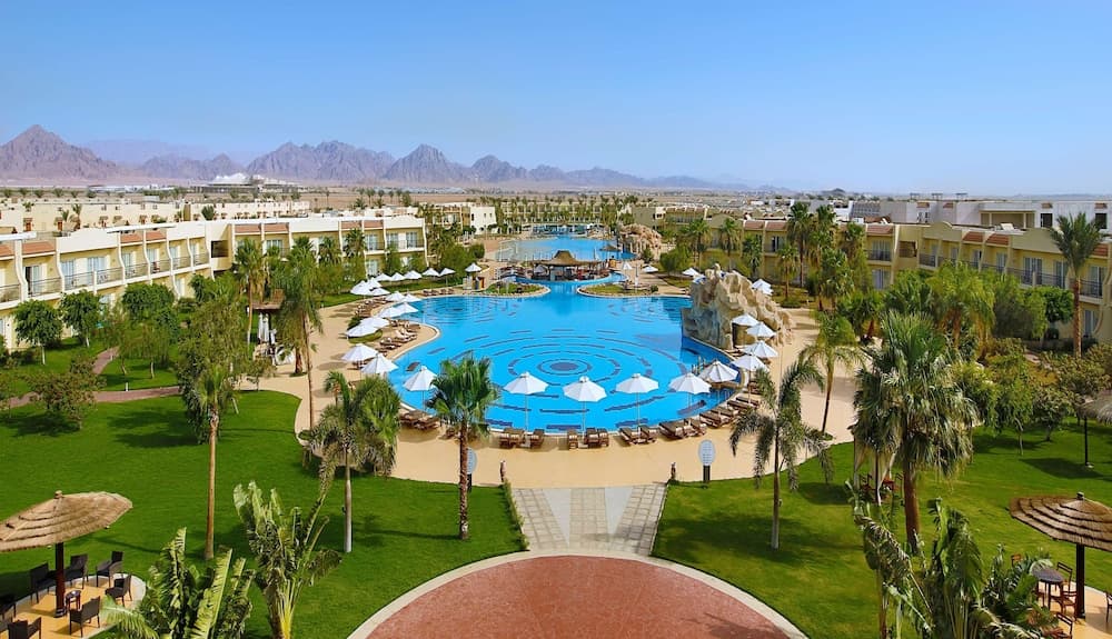 DoubleTree Sharks Bay