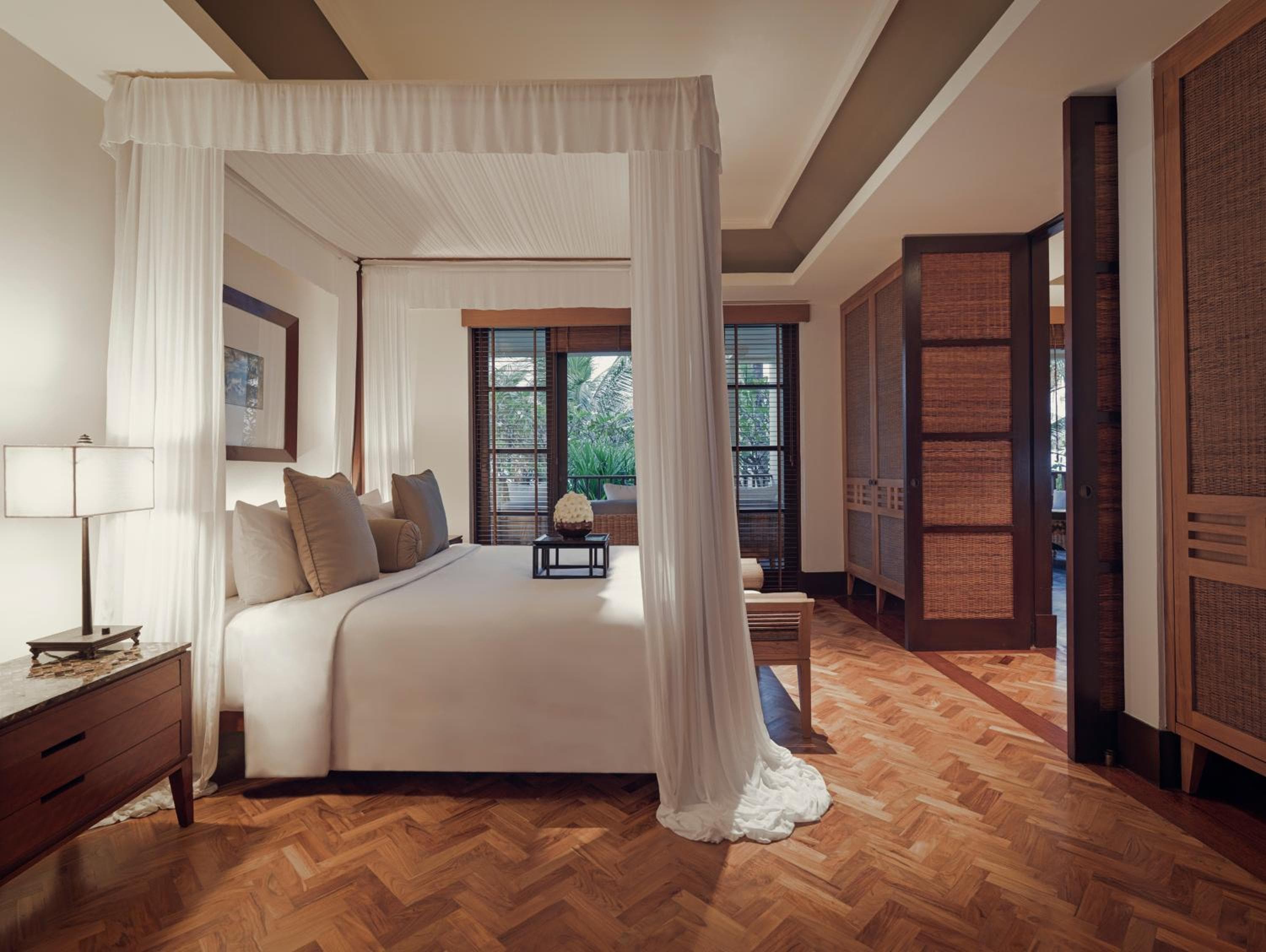 One-Bedroom Deluxe Suite Ocean View