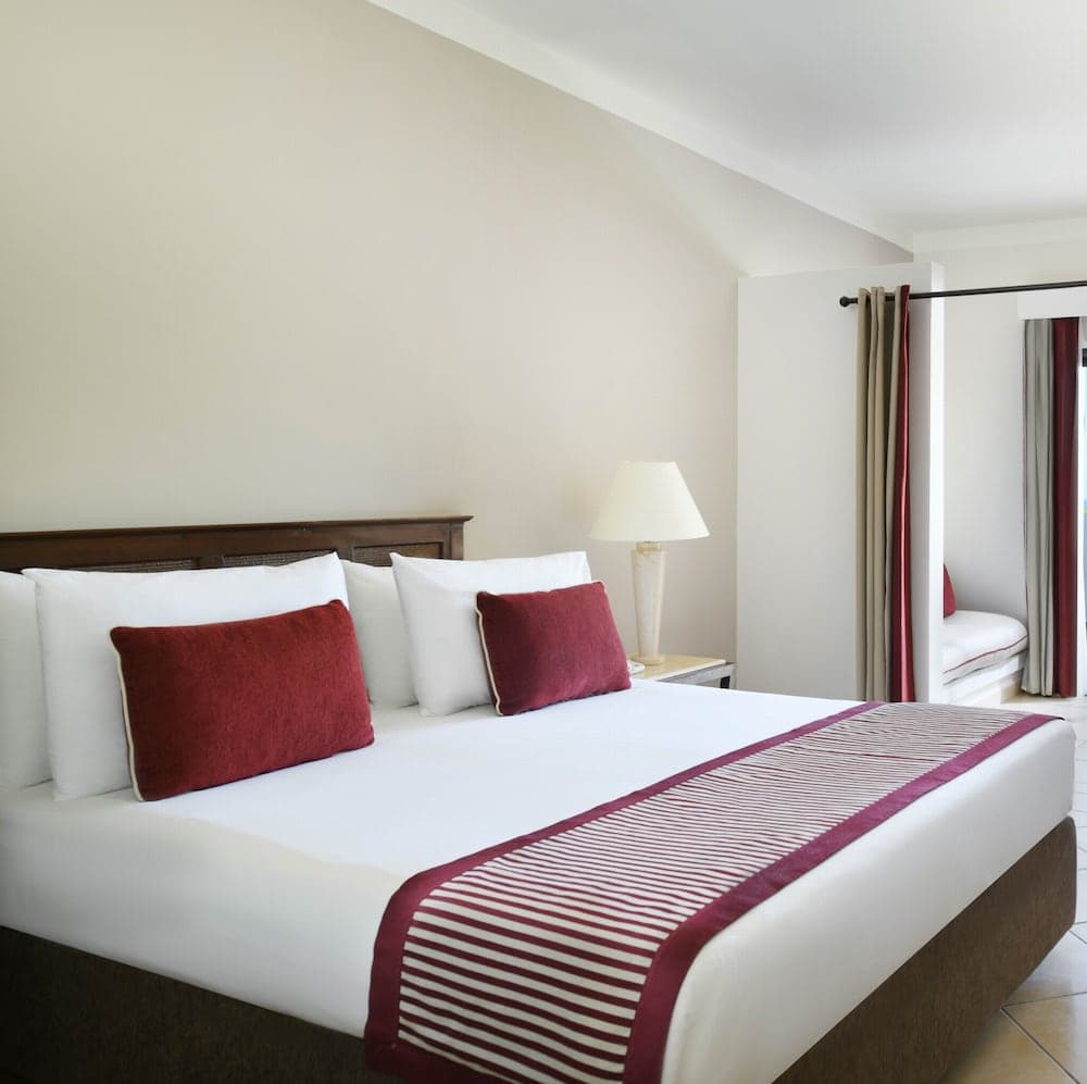 Superior Room, Sea View (Family, Queen or Twin Beds)